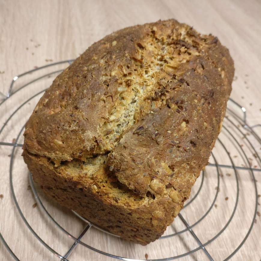 Rezept - Dinkel-Buttermilch-Körnerbrot- Das fast Vegane Brot