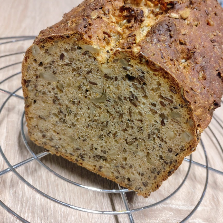 Rezept - Dinkel-Buttermilch-Körnerbrot- Das fast Vegane Brot